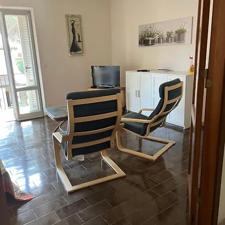 Residenza Tra I Pini Apartment *